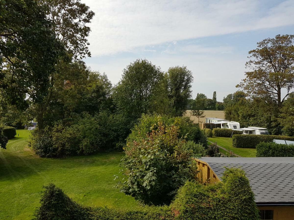 Camping De Blauwe Reiger Pieterzijl Exterior photo